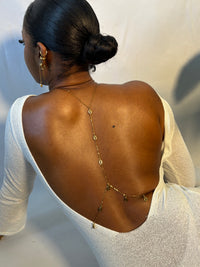 Lindsey chaine de dos 2 en 1 collier cauris